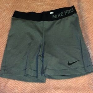 Nike pros gray